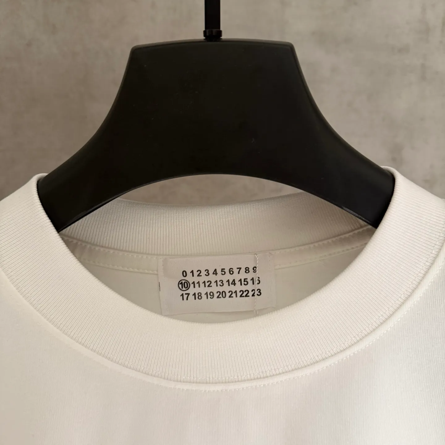 P115【 Quality】 New Arrival Maison Margiela MM⑥T 300 Black White 2 Sizes：S-2xl ：K 285